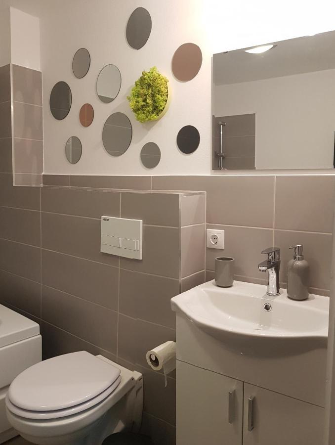 Pif Apart Livada Postei Braşov Esterno foto